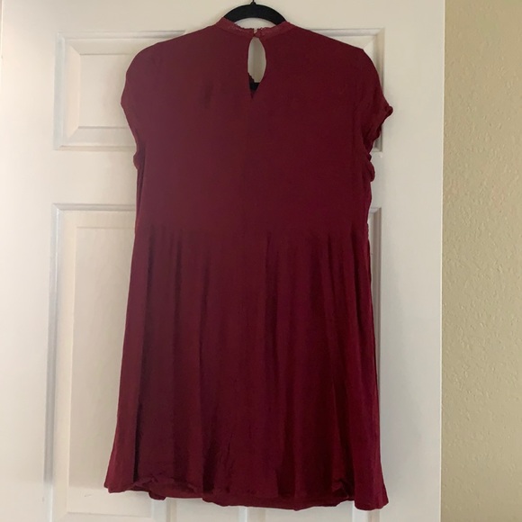 Burgundy high neck dress - medium - Picture 2 of 4